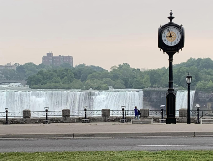 best time for Niagara Falls tours