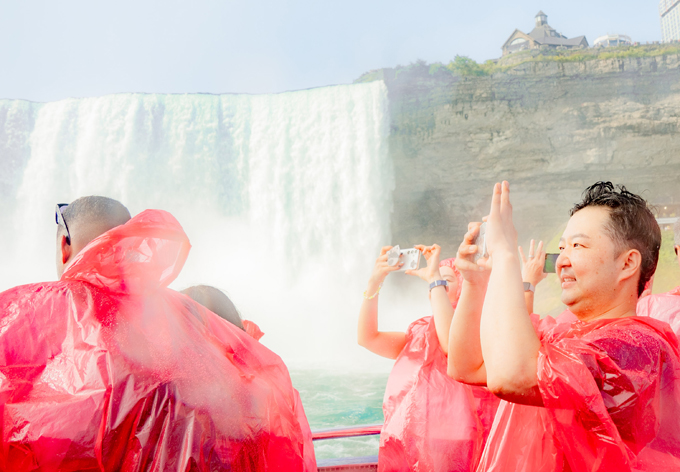 how to take the best picture on Niagara Falls boat tour